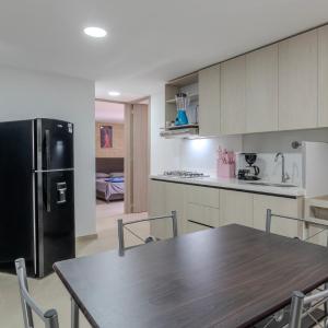 Apartamento 2BR Parqueadero y Piscina 202