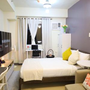 Sojourner's Suite at 605, City-view condotel near the airport at Monte Carlo Residences Charlene
