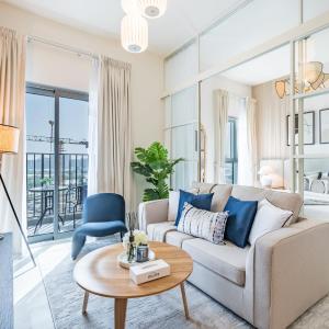 Stunning 1BR Apartment in Golfville Block A, Dubai Hills by Deluxe Holiday Homes