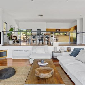 Hilltop Hideaway Family Escape