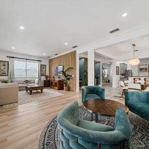W453 - Tropical Retreat With Screened in Private Pool and Spa at Reunion