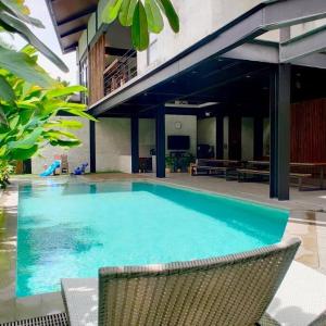 Diwata Villa - Casa Tropica Modern Villa