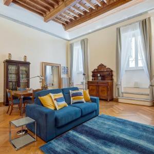 Apartment in a 1400s building in Via dei Coronari Piazza Navona