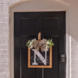Natchez Charm - Studio, 1 Bath, Full Kitchen, King Bed, 2 Blocks from Mississippi River