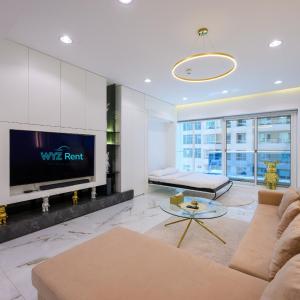 Spacious Cozy 1BR Opal Tower Stunning Marina View