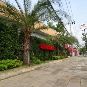 Friends House Resort