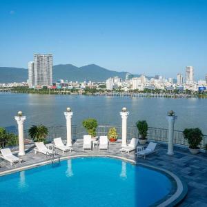 Senriver Hotel