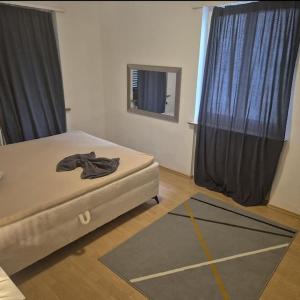 2 Schlafzimmer Wohnung mit Balkon