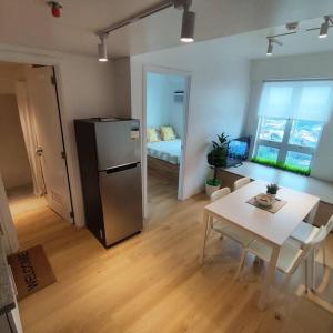 Oak Apartment at The Rochester Bridgeview Tower