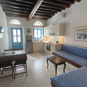 Neoclassical apartment, Central Chora Andros
