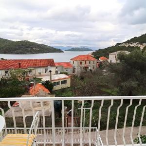 Apartments Nodilo - Comfort One Bedroom Apartment with Balcony and Sea View Apt 3