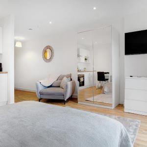 New! Media City 1BR Free WIFI