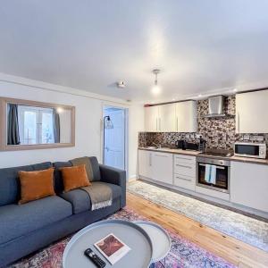 Stylish Camden Apartment B2