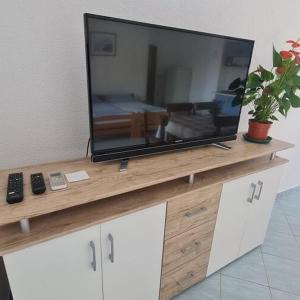 Apartments Robi - Two Bedroom with Terrace