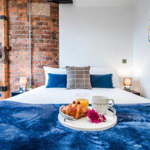 Cavern Quarters, Beautiful Two Bedroom City Centre Apartment by Garudy Serviced Apartments and Short Lets