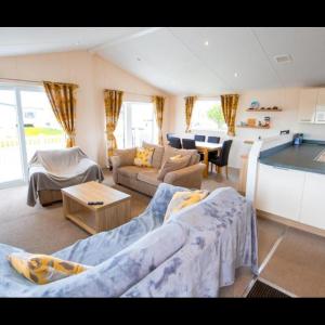MP629 Parkdean Camber Sands