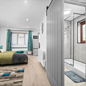 Emerald suite - Luxury cosy city apartment