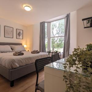 Room Near City Centre Private Bath Free Parking