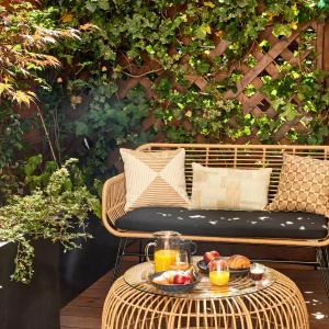 Stylish 2BR & 2BA with private terrace