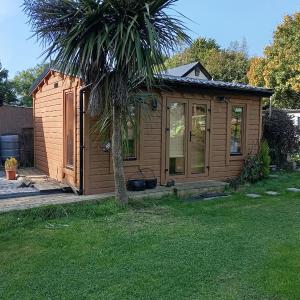 Adventure Cabin Retreat 'The CabAnne' No Shower