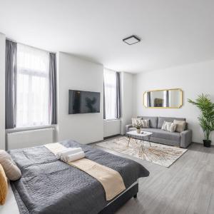 Exclusive & Grand City Central Residence w' 4BEDRM, 3BATHRM