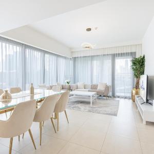 Beautiful Home with Full Burj View in Downtown