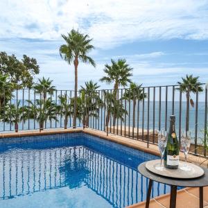 Beautiful Beachfront Apartment