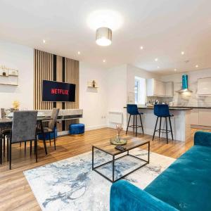 Vibrant 2br Apartment In Chorlton, Free Parking
