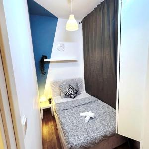 Inspire Partition Room in Al Seef Near Burjuman Metro