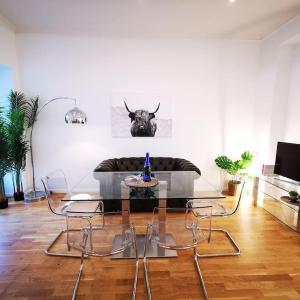 INVAL by ROCKCHAIR Apartments l SUPERHOST Status l 2 Bedrooms Boxspringbeds 2 Bathrooms in City Center 