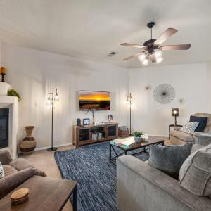Pleasant View - An Irvie Home