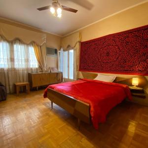 Vintage room in Elite home