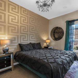 Cosy, Stylish Bedroom for Business and Work Travellers