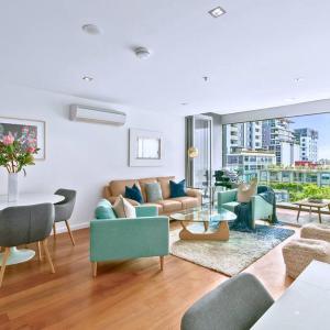 OXLST - St Leonards Sophistication Everything at Doorstep