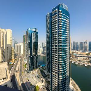 Naseem - Elegant Coastal Retreat with Stunning Marina Views