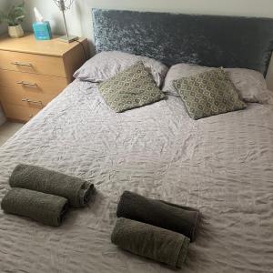 Double room with shared bathroom near kings Cross-rm3