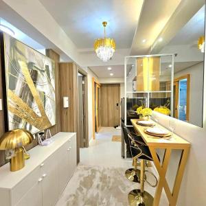 Skyport Luxe