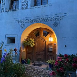 Grosse Ferienwohnung im Engadinerhaus