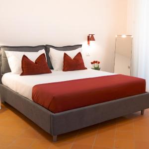 Palazzo Castriota Scanderbeg - the rooms