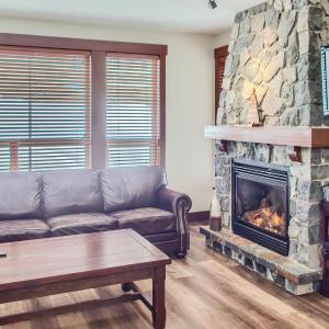 Stonegate Resort Unit C202