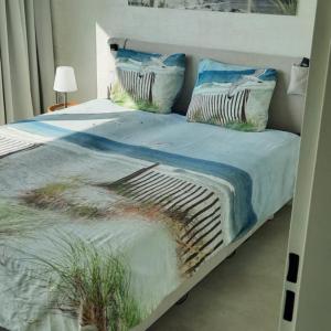 Cozy apartment with sea view and parking place