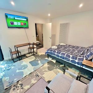 Lux King Studio Penthouse w private entrance