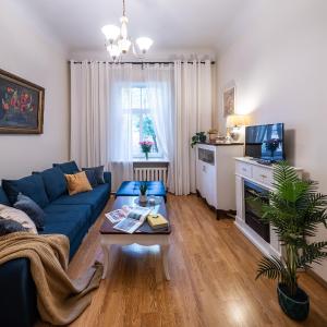 Alunana Premium & Fireplace apartment in Art Nouveau district, 63 sqm, 1870s, Self check-in