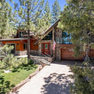 Sunset Spectacular - Multi-level haven with water views! Incredible for 4th of July!