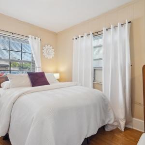 Walkable Duplex Near Forsyth Park Free Parking
