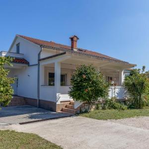 Stunning Home In Supetarska Draga