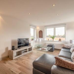 3Bed, 2Bath Penthouse Near Windsor & Long Walk