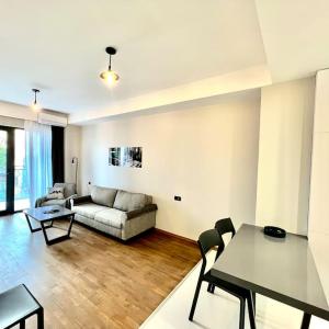 Centre of Old Tbilisi, Modern Comfort Awaits You in Historical Place