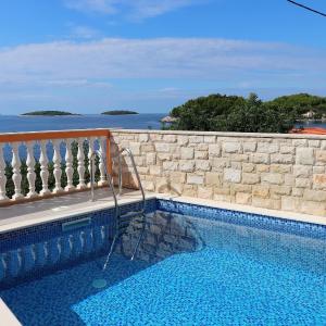 Holiday Home Adriatic View-Three Bedroom Apartment with Terrace and Sea View
