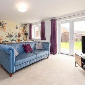 Bright 4 Bedroom House-Sleeps 7-Parking-Nr Hospital-Contractors Stay